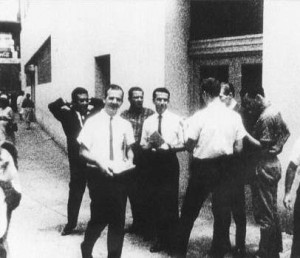 Lee Oswald in New Orleans leafleting for the Fair Play for Cuba Committee